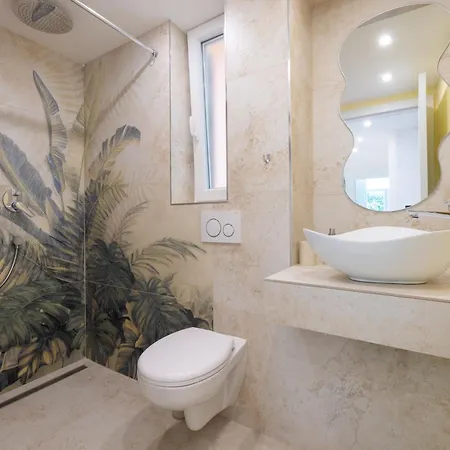 Lemon Garden Apartmant شقة سبليت