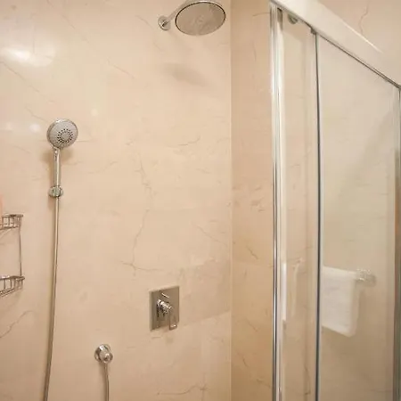 Lemon Garden Apartmant شقة سبليت